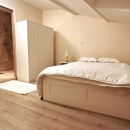 Apartment Entier Full Equipe Charleroi